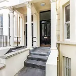 Bright Home Near Little Venice